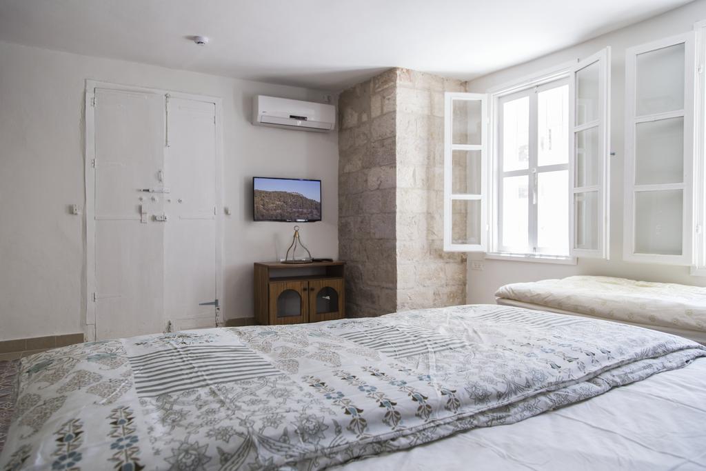 Mary Suite